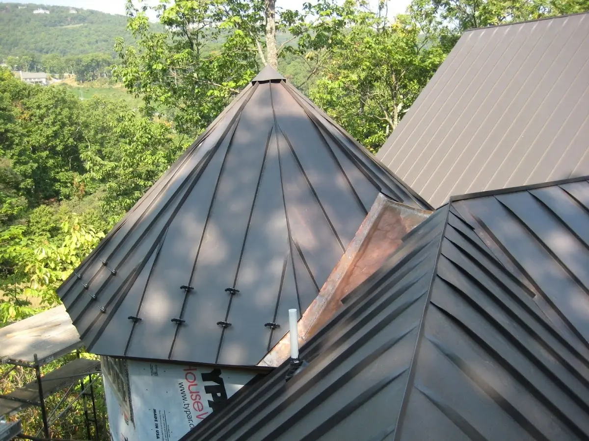 Professional Roof Tarp Installation by Craftsman Roofing in Cheyenne Hills